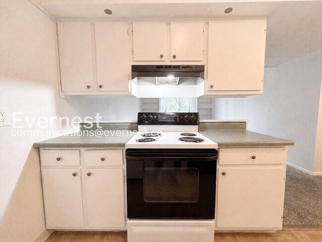 Foto del edificio - 1606 Cottonwood Dr