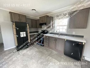 Building Photo - 3218 OH-82