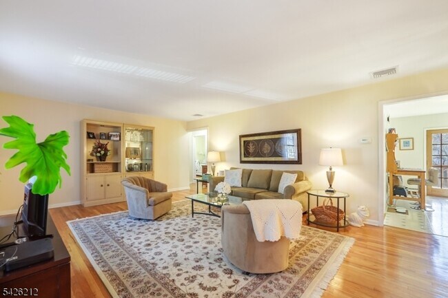 Foto del edificio - 68 Colgate Ave