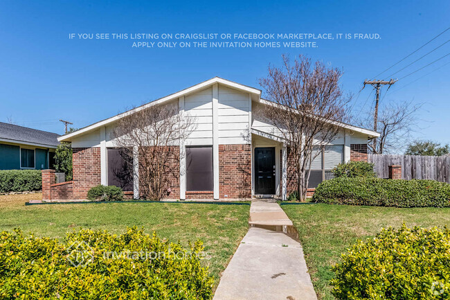 Building Photo - 1031 Bellflower Dr