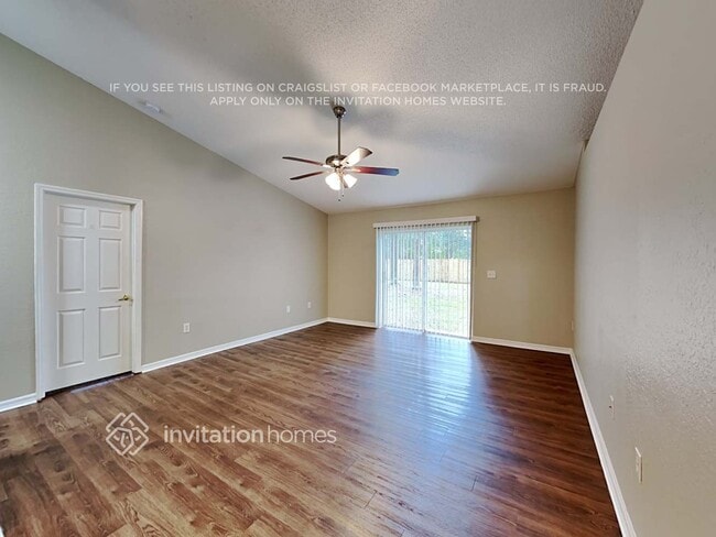 Building Photo - 3424 Diamond Terrace