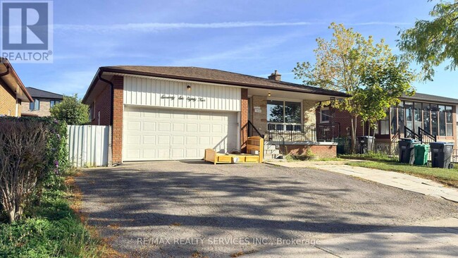 Building Photo - 7684 Netherwood Rd