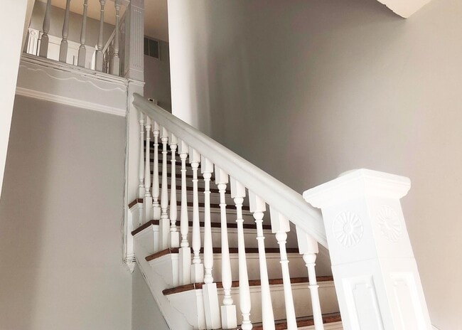 Foto del edificio - 344-348 Howell Avenue