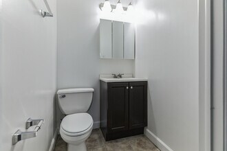 EnSuite Bathroom - Barkley Village Apartments