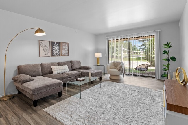 Foto del edificio - Dover Hills Apartments