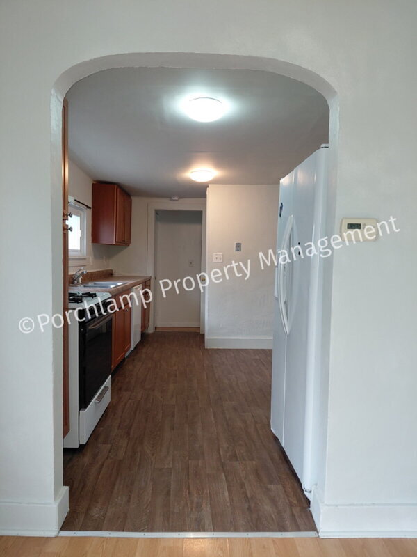 Foto del edificio - 5038 Carson Ave SW
