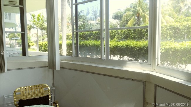 Building Photo - 3199 S Ocean Dr