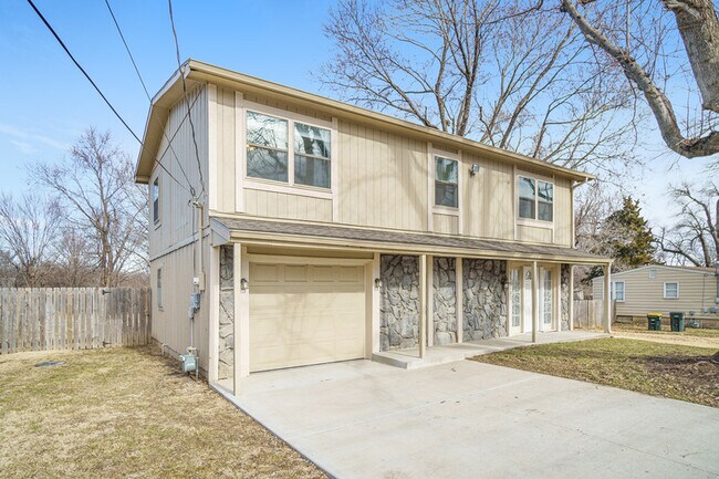 Building Photo - 11810 W 79th St