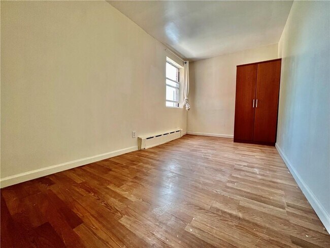 Building Photo - 72 Rutherford Pl