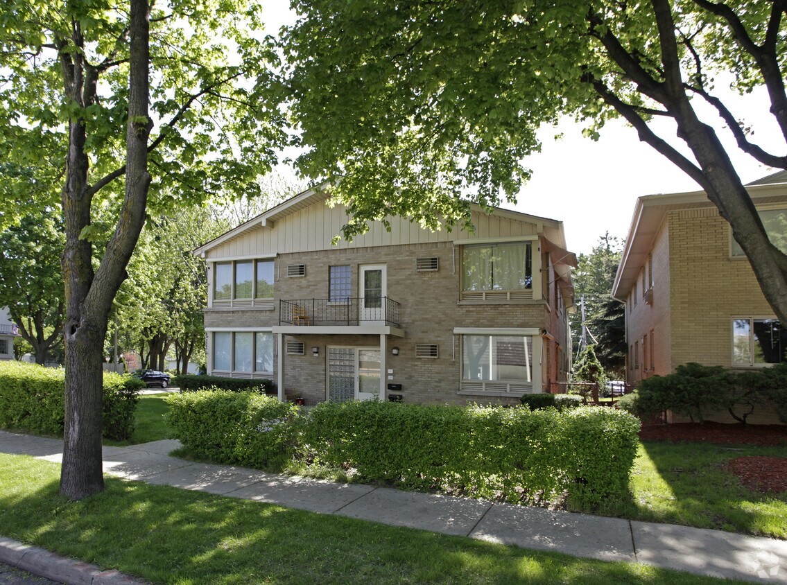 Building Photo - 950 N Glenview Ave
