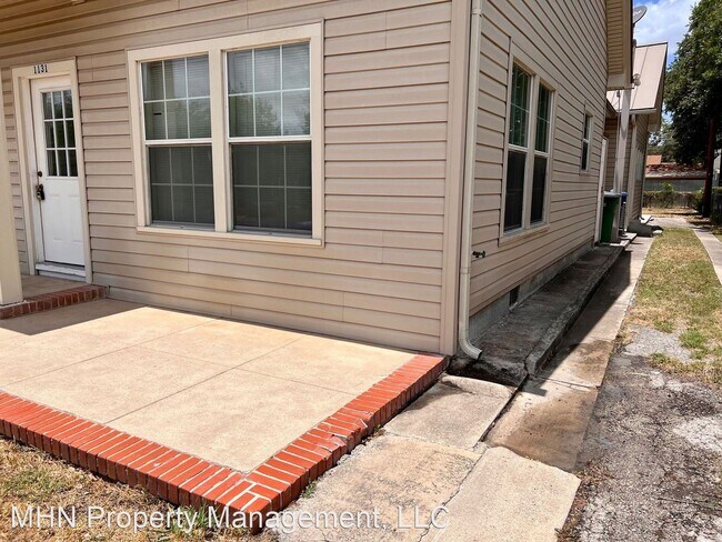 Building Photo - 2 br, 1 bath House - 1131 Avant Ave