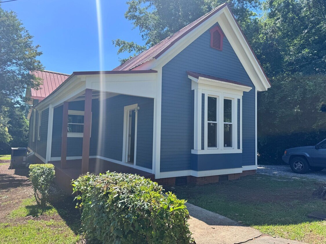 407 Harwell Ave, LaGrange, GA 30240 House Rental in LaGrange, GA