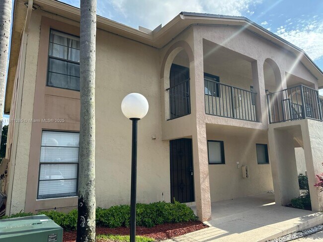 Foto del edificio - 9449 Boca Cove Cir