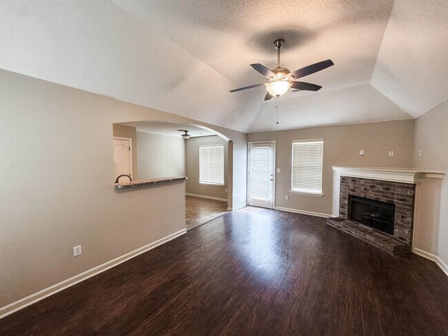 Foto del edificio - 1532 Pemberton Ln