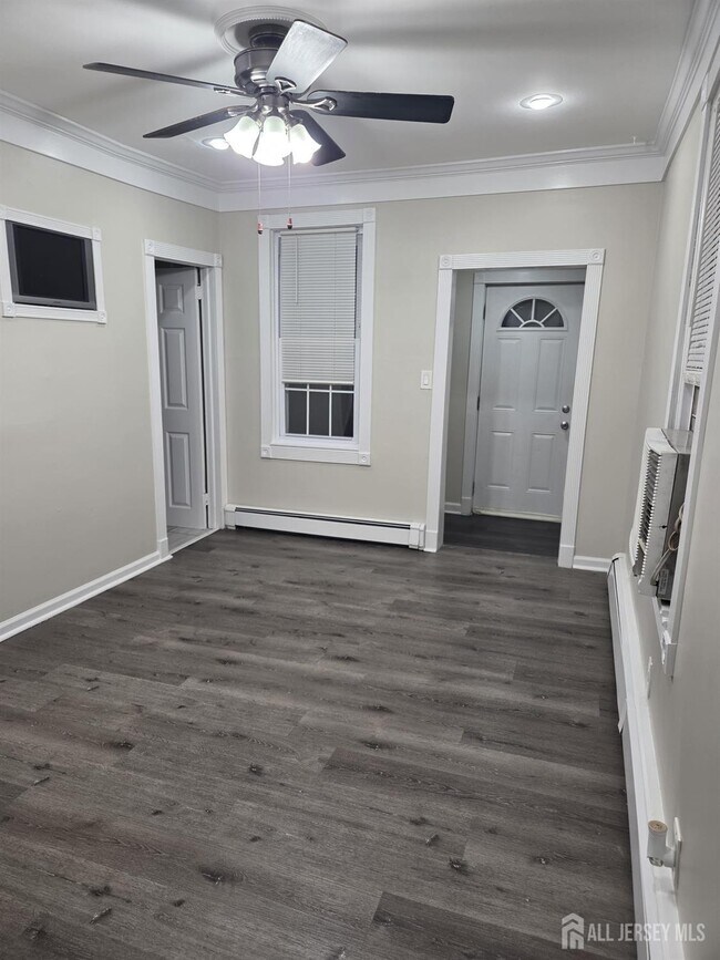 Foto del edificio - 537 Harrington St