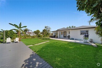 Building Photo - 2106 E Tobago Cir