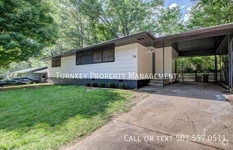 Building Photo - 76 S Meadowcliff Dr