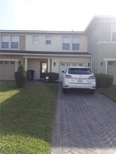 Building Photo - 9810 Tivoli Villa Dr