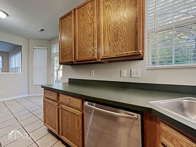 Foto del edificio - 12978 Ross Crossing