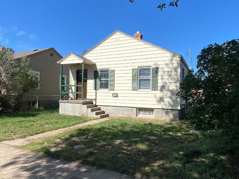 Primary Photo - 662 N 11th St