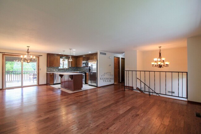 Foto del edificio - 4 Bedroom, 2 Bath Home in Pasco