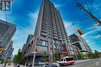 Building Photo - 130-1130 River St