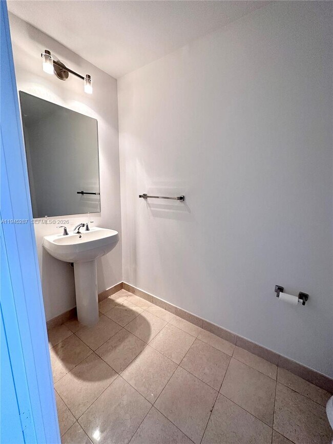 Foto del edificio - 1060 Brickell Ave