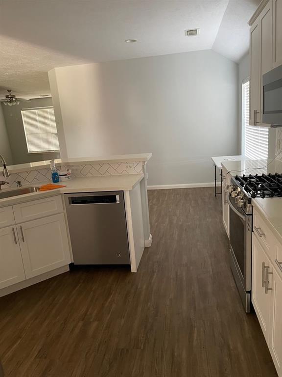 Foto del edificio - 3002 Gardencrest Ln