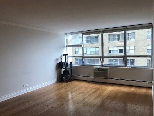Foto del edificio - 6171 N Sheridan Rd