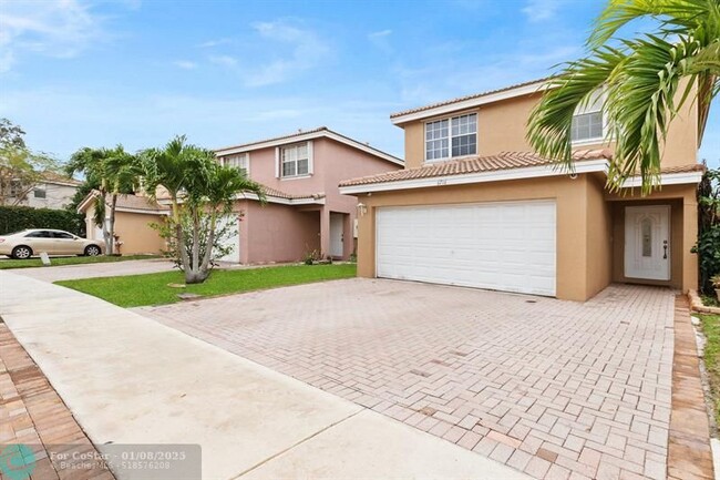 Foto del edificio - 6716 NW 39th Ln