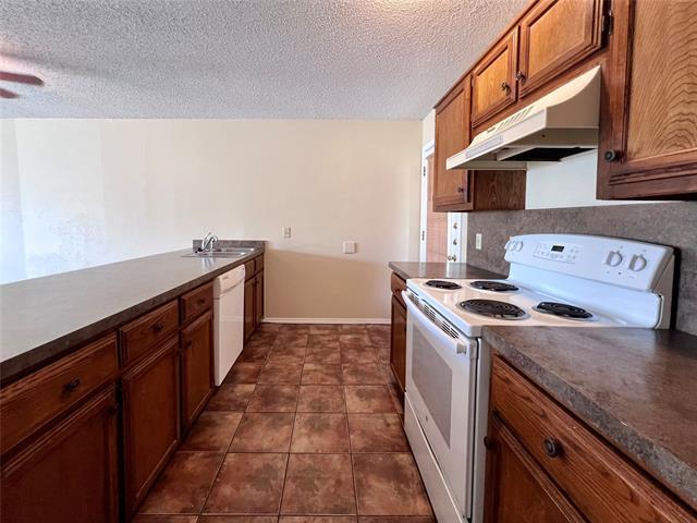 Foto del edificio - 816 Redbud Dr