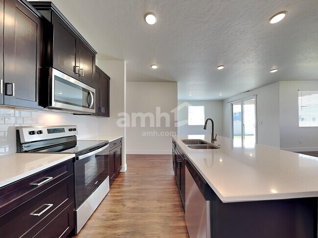 Foto del edificio - 5045 W White Ash Ct