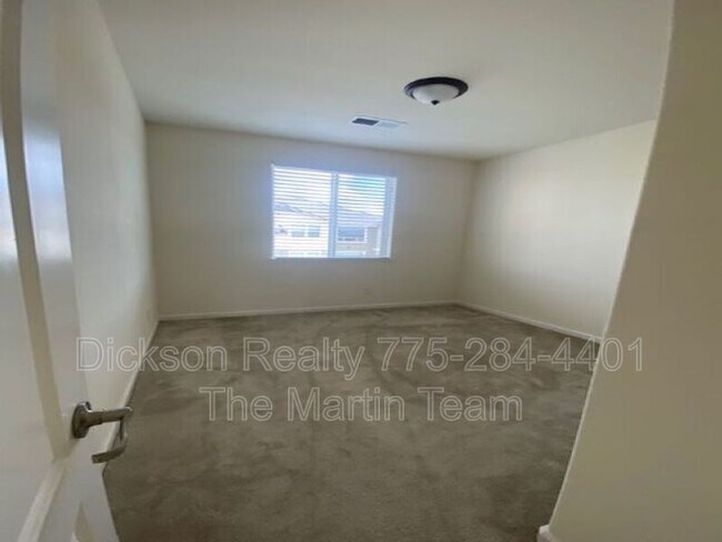 Building Photo - 7115 Diversey Dr