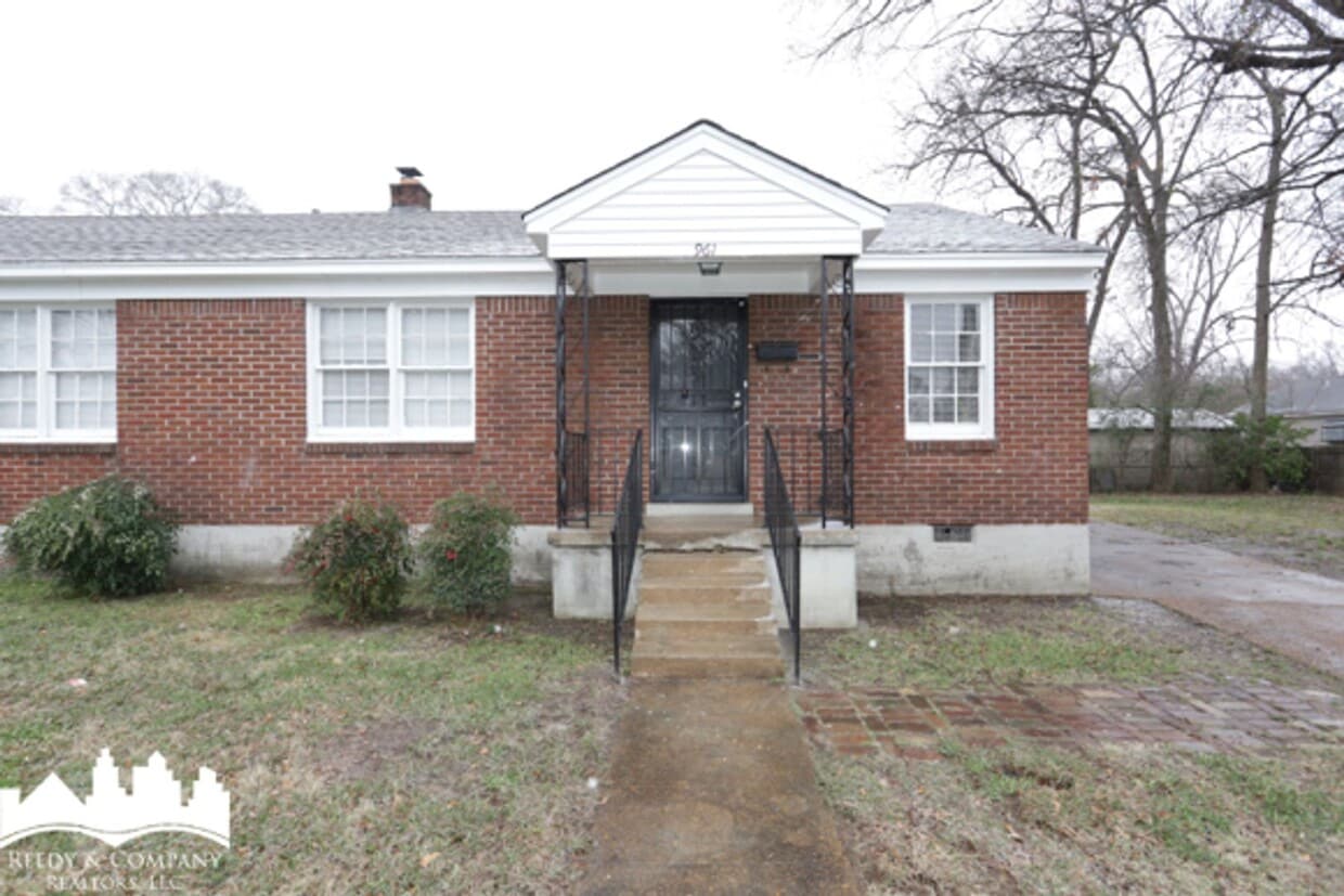 Primary Photo - National/Guernsey Duplex