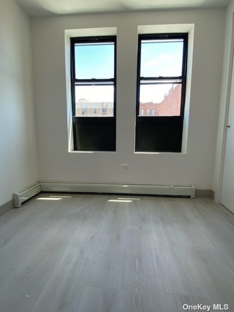 Foto del edificio - 2110 Hughes Ave