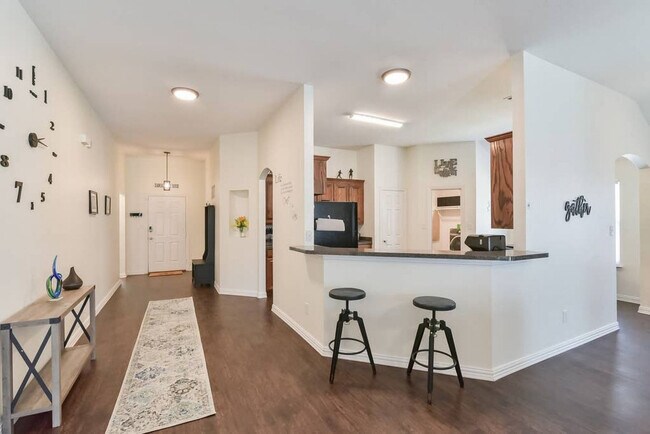 Building Photo - 4514 Ridgeway Dr