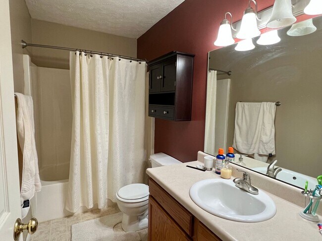 Building Photo - 3B2B Ranch May Short-Term Stay Perfect for Purdue University Graduation Families