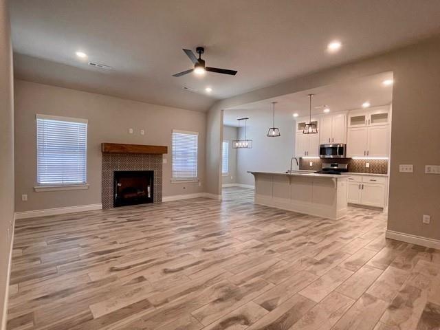 Building Photo - 1037 Parker Ln