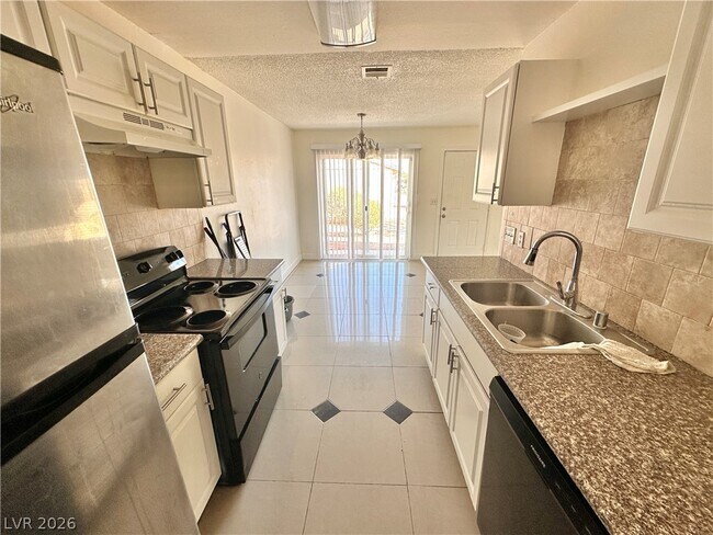 Foto del edificio - 5238 Greene Ln
