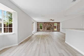 Building Photo - 125 Bastrop St