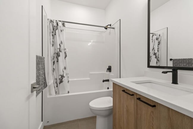 Building Photo - 63886 Beech AvenueA