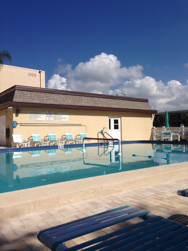 Pool Bath House - 11485 Oakhurst Rd