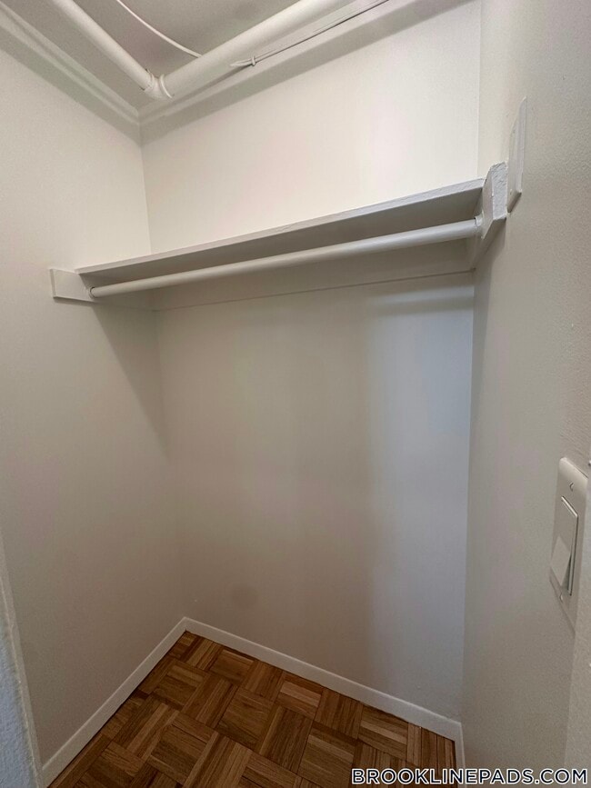 Building Photo - 185 Freeman St