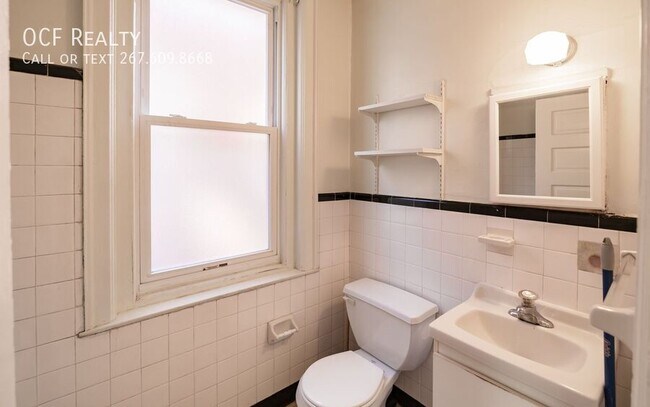 Foto del edificio - One Bed University City Apartment