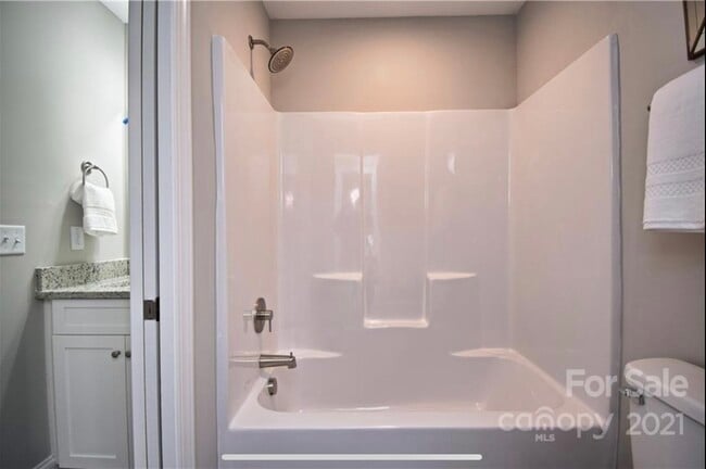 Photo - 2614 14th St NE House