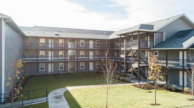 Building Photo - 4915 Potter Park Loop