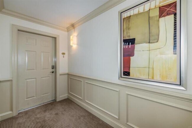 Foto del edificio - 2 bedroom in University City MO 63130
