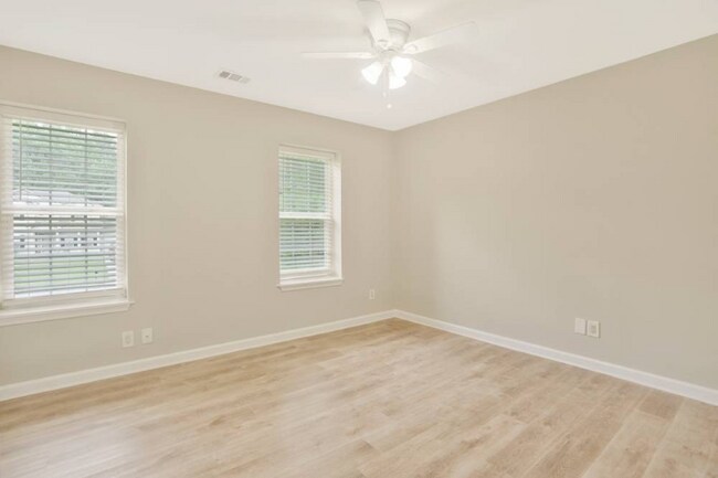 Building Photo - 4003 Melvin Dr SW