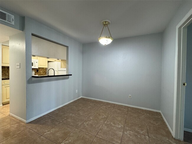 Building Photo - 4001 E NASA Pkwy