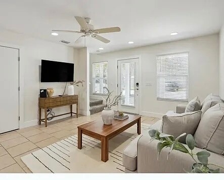 Foto del edificio - 8631 Marlin Pl